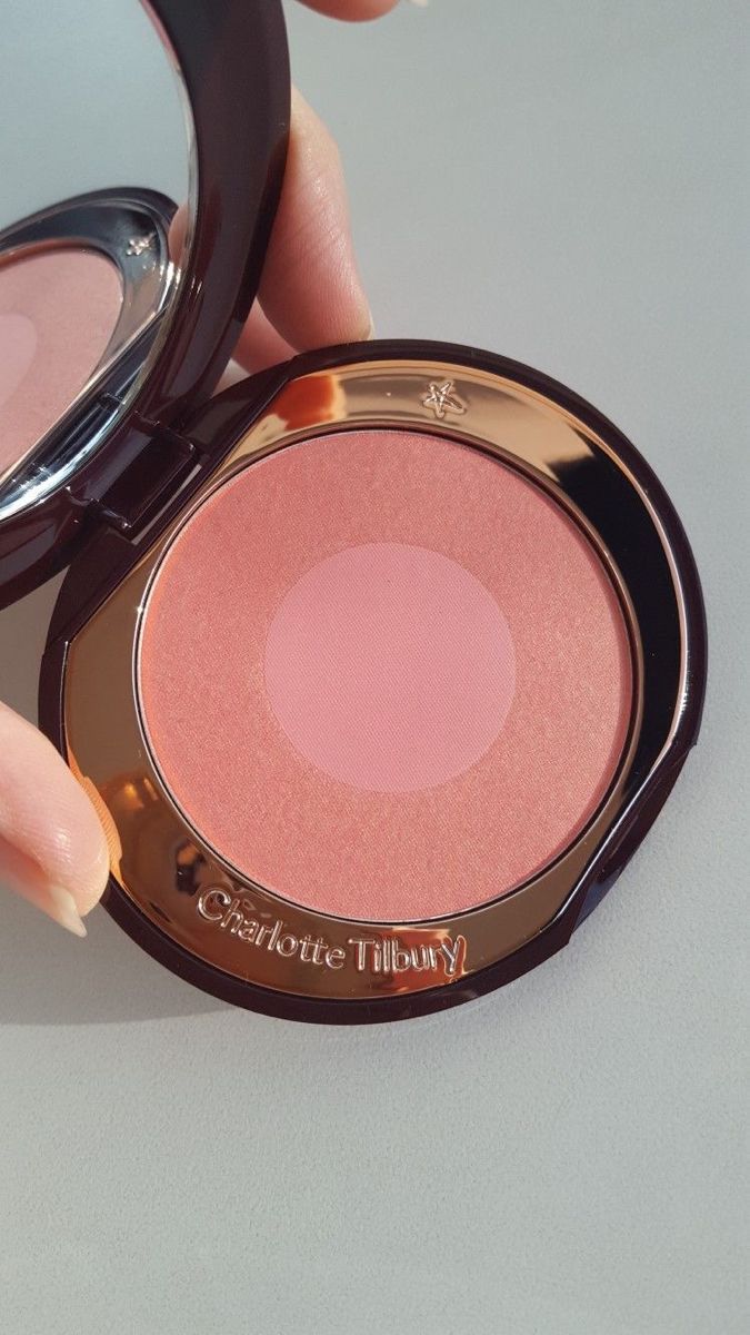 Charlotte Tilbury CHEEK TO CHIC - Rubor en polvo
