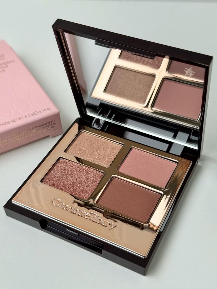 Charlotte Tilbury- Paleta pillow talk